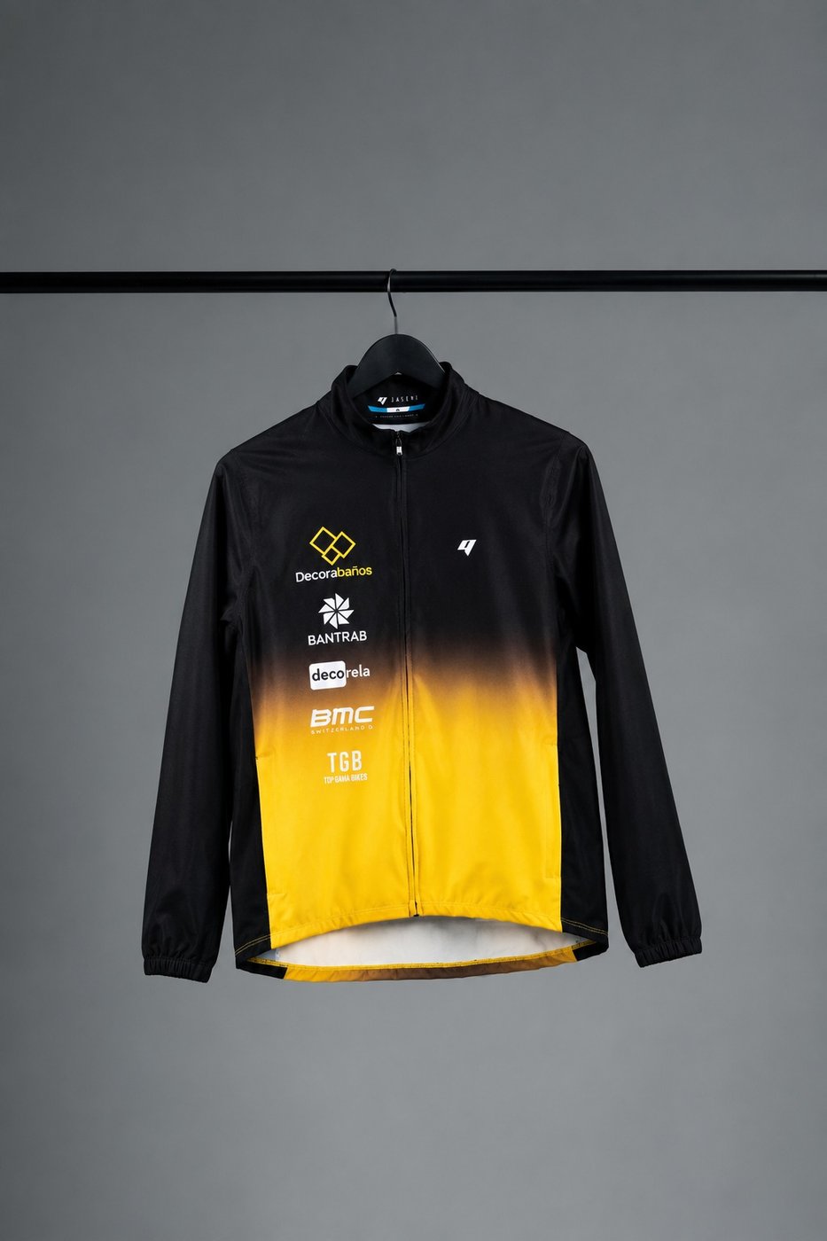 Chumpa rompevientos — kit oficial Decorabaños Ciclismo, Grit Sport